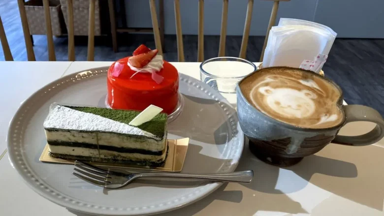 八潮で出会う、心までとろける時間。エスポワールの2色ティラミス【過去記事】