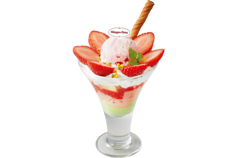 いちごとピスタチオのパフェ