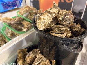 今年もこの季節がやってきた。フレスポ八潮に「出張カキ小屋 牡蠣奉行」期間限定オープン