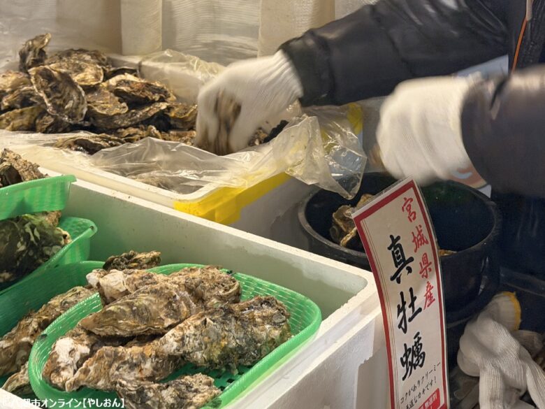 今年もこの季節がやってきた。フレスポ八潮に「出張カキ小屋 牡蠣奉行」期間限定オープン