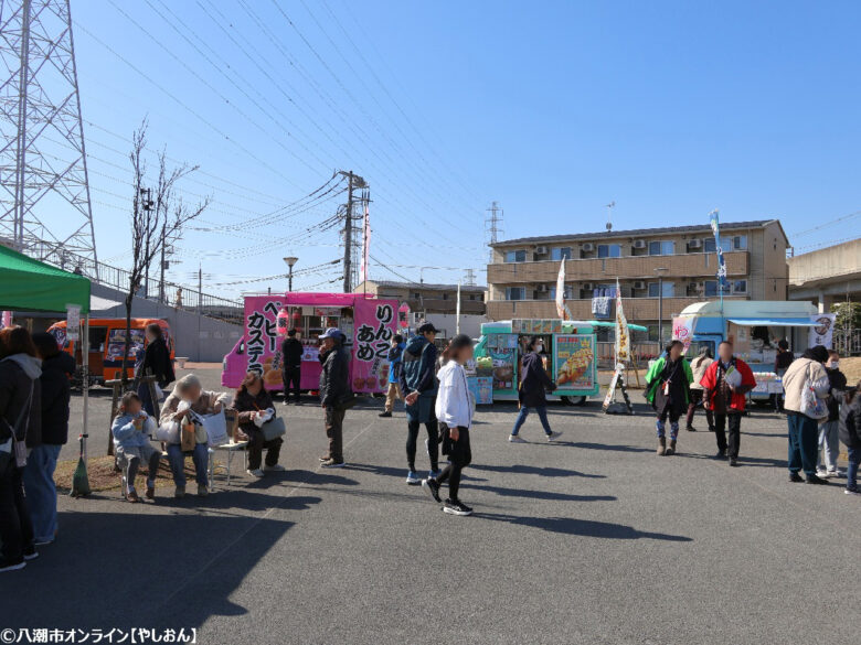 春空の下にぎわう八潮朝市が開催 食と学びが交差する駅前の一日