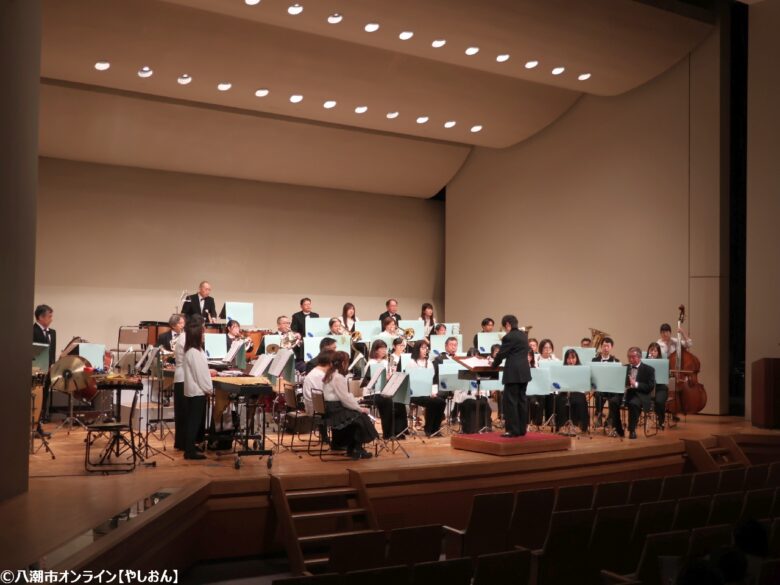 満席の八潮メセナに響いた渾身の音色　八潮市民吹奏楽団第36回定期演奏会
