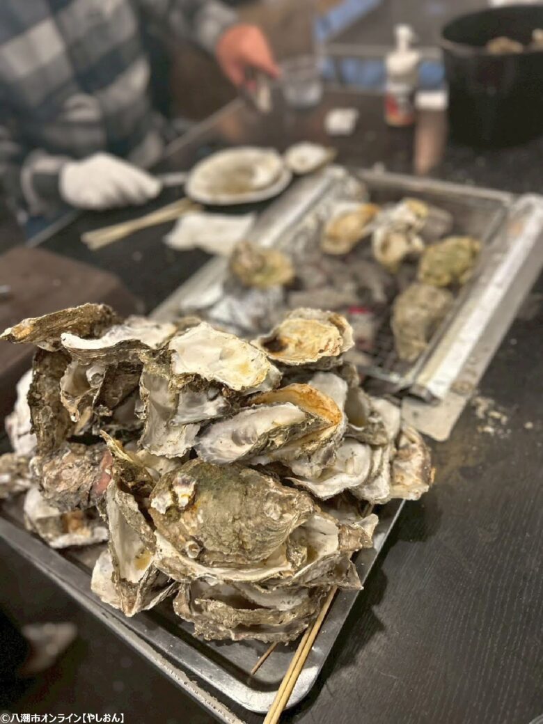 今年もこの季節がやってきた。フレスポ八潮に「出張カキ小屋 牡蠣奉行」期間限定オープン