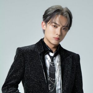 辰巳ゆうと、新曲「ロンリー・ジェネレーション」発売記念イベントをアリオ亀有で開催