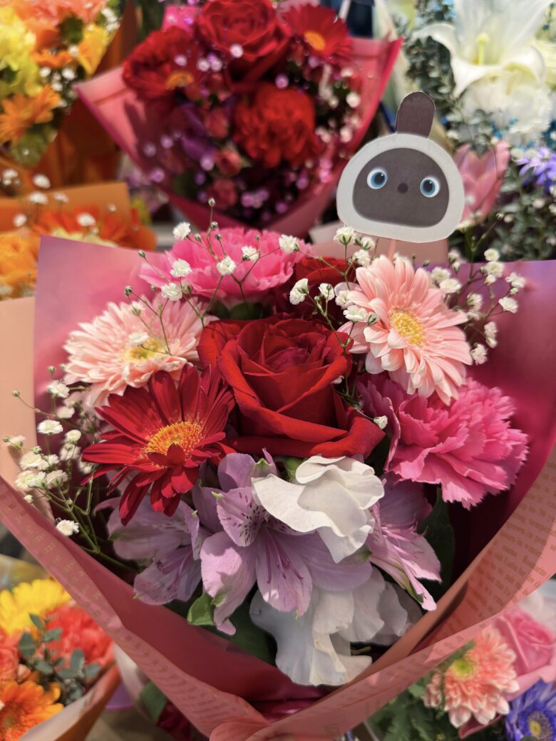 LOVOTのご成約でお祝いの花束をプレゼント