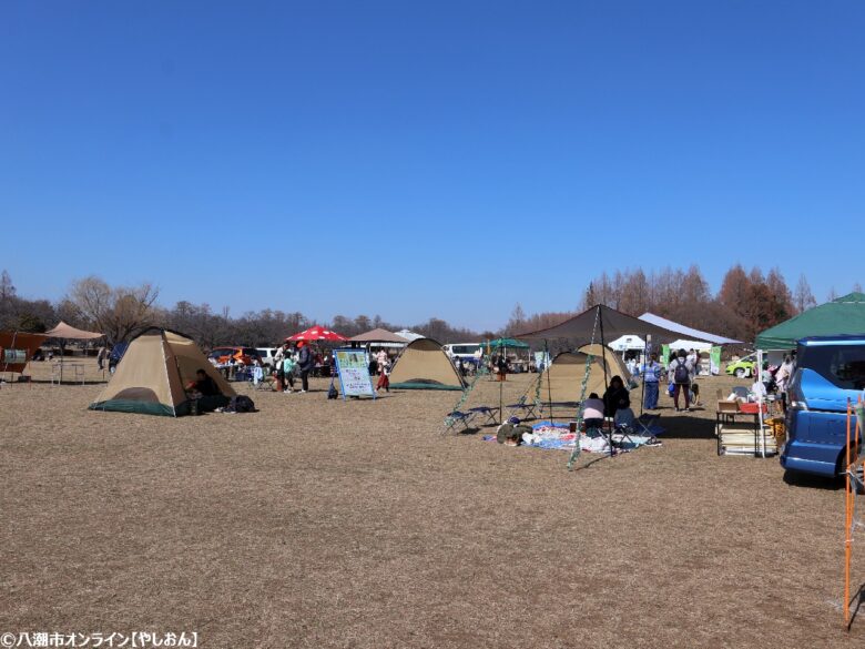 青空の公園で本と出会う週末　みさと公園で「第3回みさとブックマーケット」が開催されました