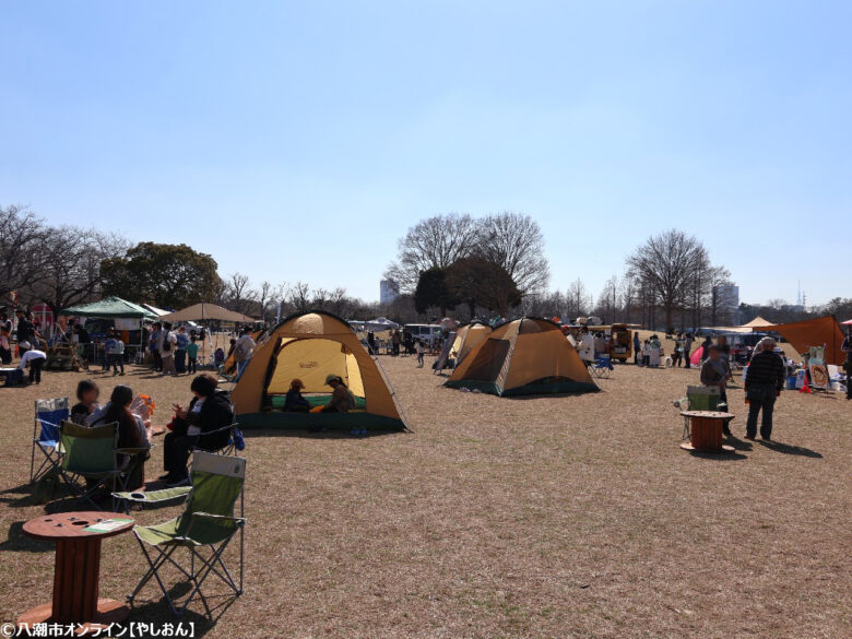 青空の公園で本と出会う週末　みさと公園で「第3回みさとブックマーケット」が開催されました