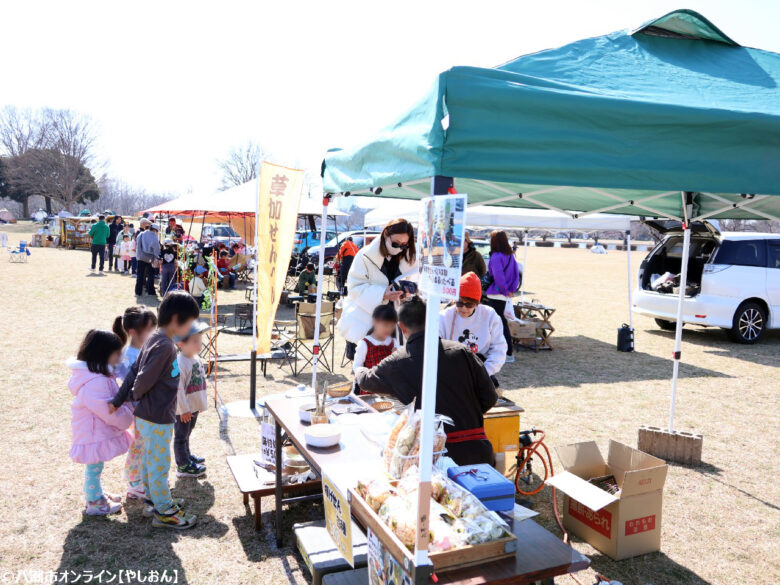 青空の公園で本と出会う週末　みさと公園で「第3回みさとブックマーケット」が開催されました