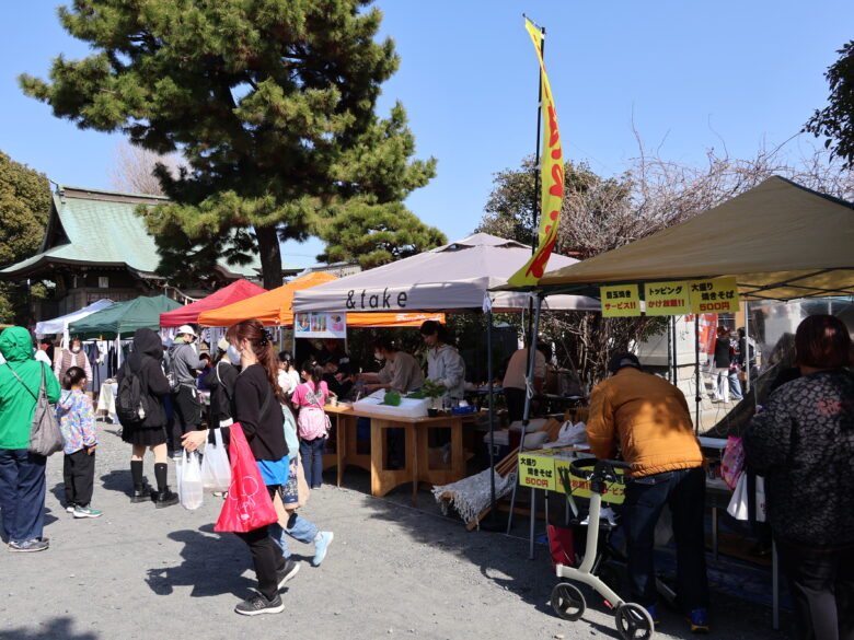 三郷市戸ヶ崎で地域交流イベント「戸ヶ崎 de 祭 2026」開催 神社境内に屋台や音楽が集う春のにぎわい