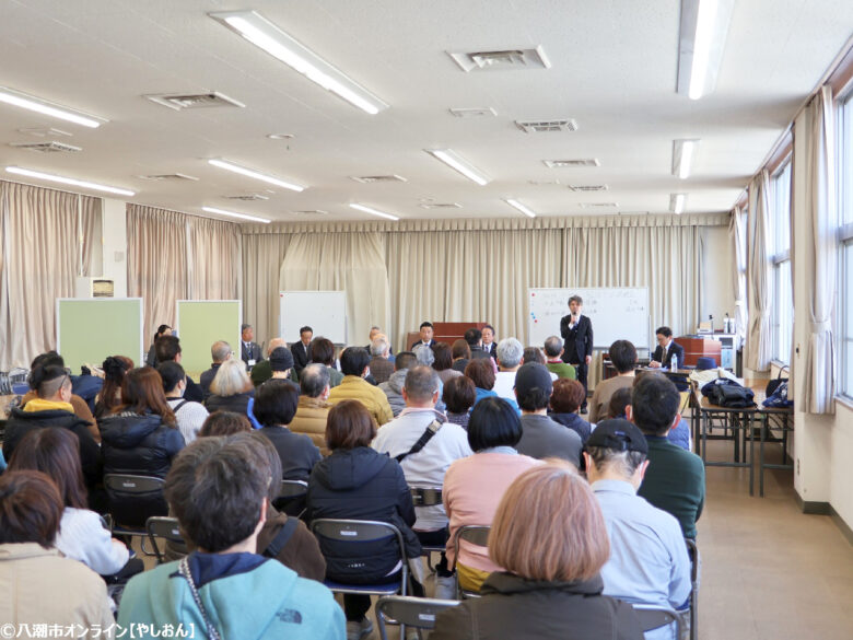 陥没事故から1年、住民の声は届いているのか　八潮で報告会、復旧と補償を巡り率直な意見