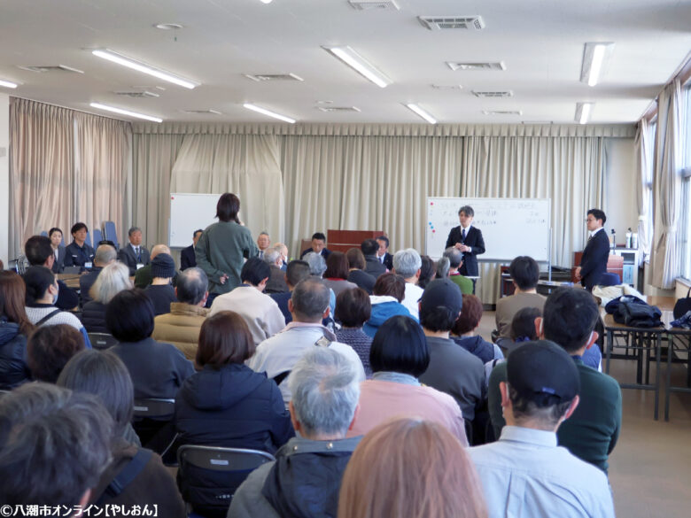 陥没事故から1年、住民の声は届いているのか　八潮で報告会、復旧と補償を巡り率直な意見