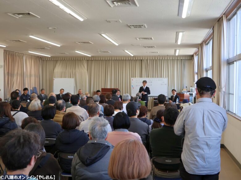 陥没事故から1年、住民の声は届いているのか　八潮で報告会、復旧と補償を巡り率直な意見