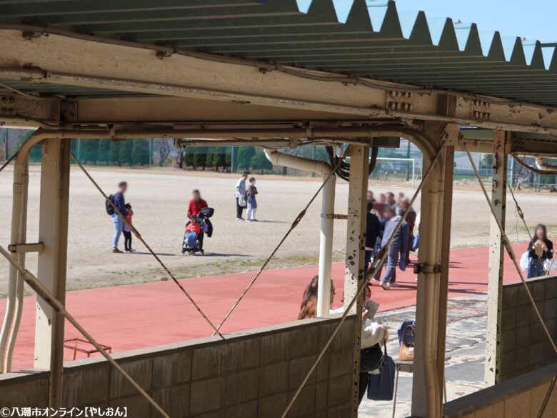 53年の歴史に幕 埼玉県立八潮高校でフェアウェルイベント開催 卒業生ら1,500人超が学び舎に別れ