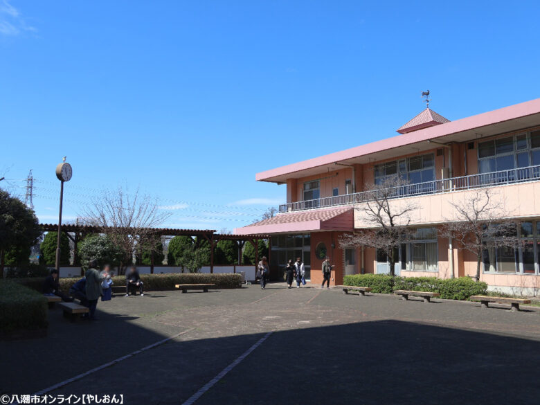 53年の歴史に幕 埼玉県立八潮高校でフェアウェルイベント開催 卒業生ら1,500人超が学び舎に別れ