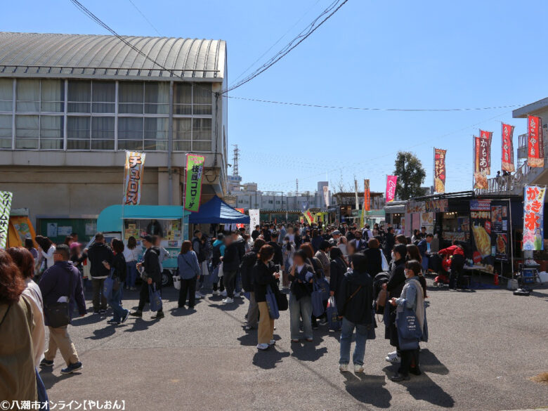 53年の歴史に幕　埼玉県立八潮高校でフェアウェルイベント開催　卒業生ら1,500人超が学び舎に別れ