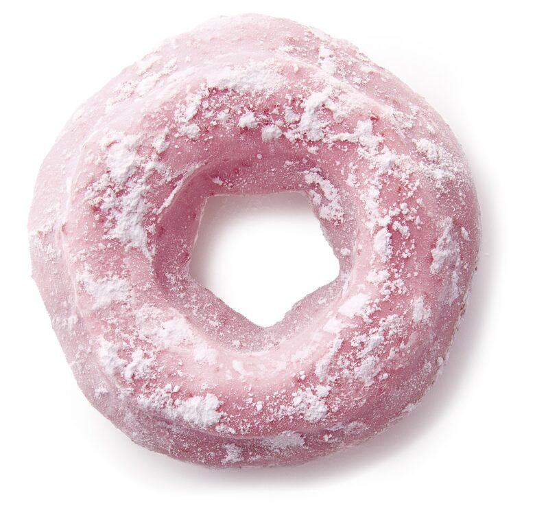 桜もちっとドーナツ 春めくいちごホイップだいふく風