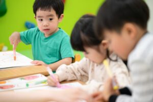 八潮の人気洋菓子店「る・菓壇」で新学期ぬり絵イベント開催　参加でクッキープレゼント