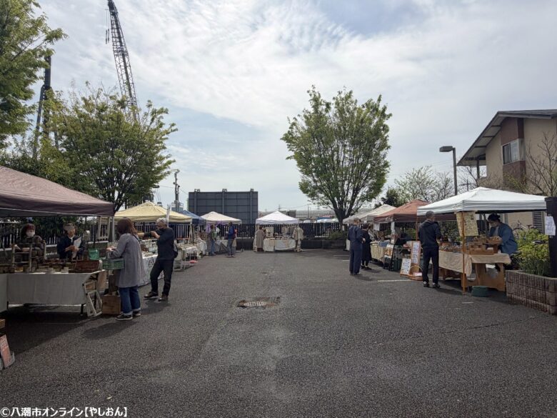 春の陽気に包まれた光明寺「お寺deマルシェ」第13回開催　甘茶かけや音楽でにぎわう一日