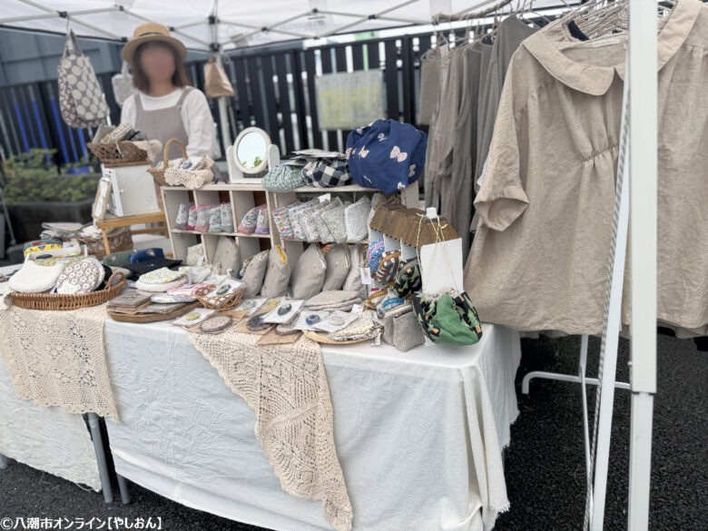 春の陽気に包まれた光明寺「お寺deマルシェ」第13回開催　甘茶かけや音楽でにぎわう一日