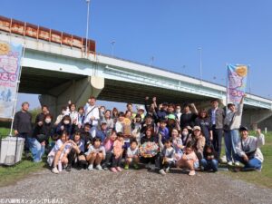 八潮の地域清掃「夢ひろい」4周年　フラワーパークで春の特別回開催