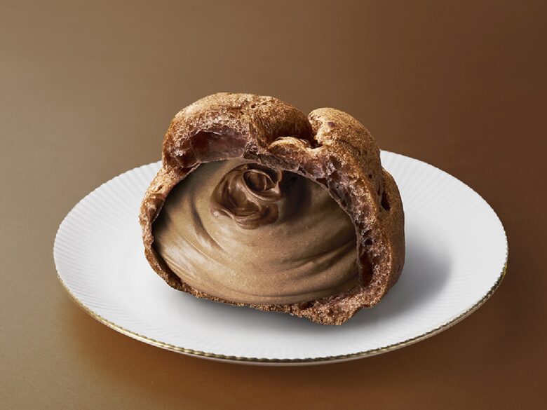 八潮市のモンテール×GODIVA監修スイーツ再登場　5月限定「プレミアムショコラロール」発売