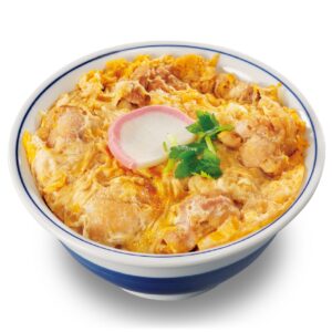 かつや新作「出汁醤油ロースカツ in the 親子丼」登場　親子丼の中にロースカツを閉じ込めた話題メニュー