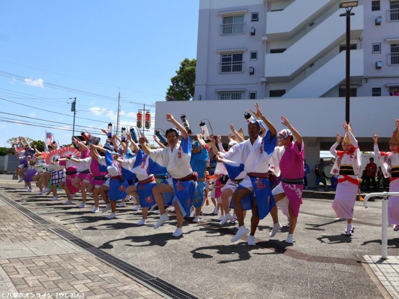 60名超の踊り手が八潮団地に集結 阿波踊りで盛り上がる「春の健康フェスティバル」開催