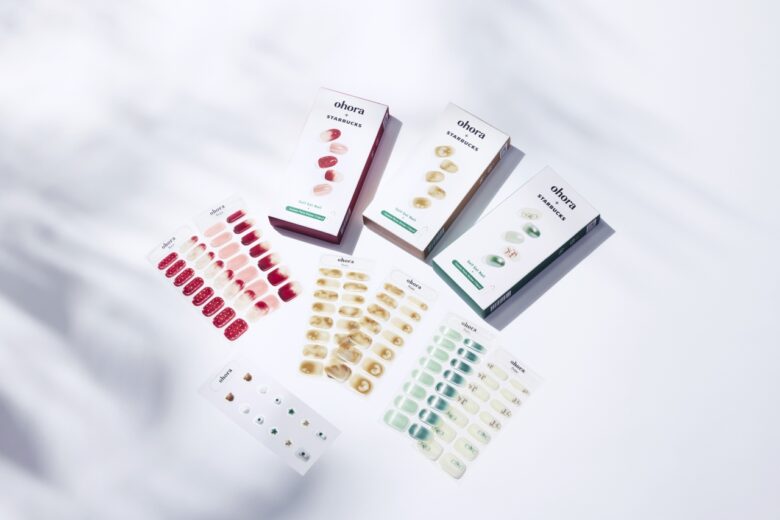 “ごろっと果肉”か“つぶつぶチョコ”か　スタバ新作イチゴドリンクが5月11日発売