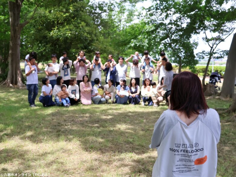 父の日の思い出を一枚に さら助産院主催の「父の日ファミリー撮影会」に笑顔が集結