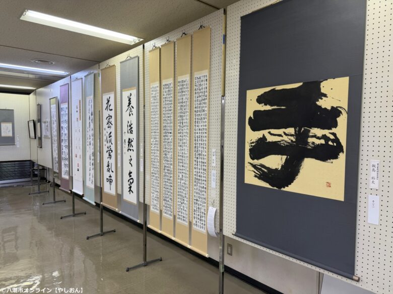 第35回八潮市書道展を開催 古代文字体験や鑑賞ツアーも人気、書の魅力に触れる3日間