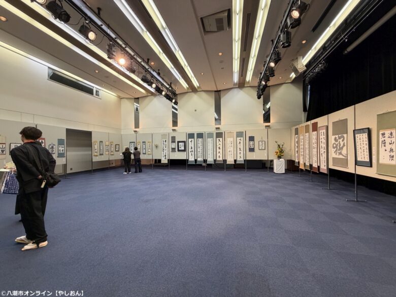 第35回八潮市書道展を開催 古代文字体験や鑑賞ツアーも人気、書の魅力に触れる3日間