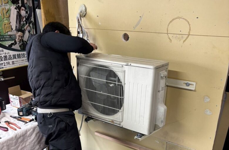 八潮市から未来の職人を育てる。株式会社島電が取り組むエアコン技術者育 成に全国から受講者集まる【レポート】