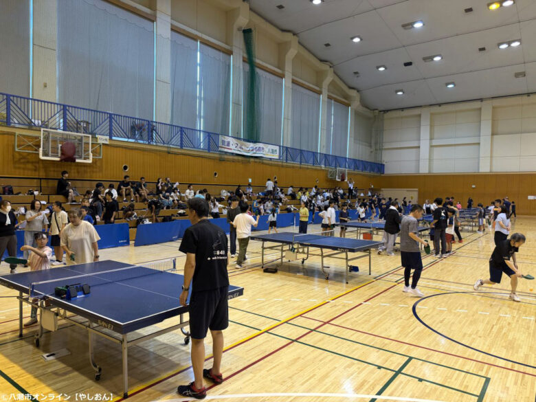 スリッパ片手に真剣勝負!八潮「スリッパ卓球大会」が2年ぶりに開催