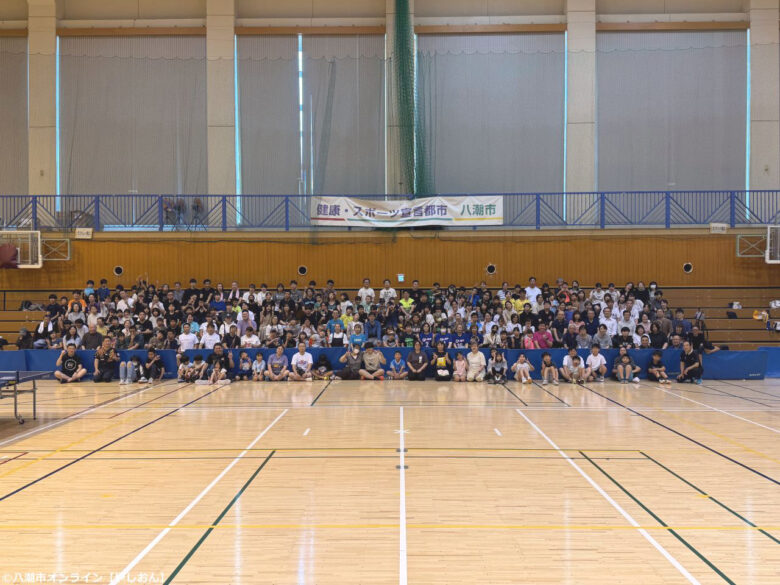 スリッパ片手に真剣勝負!八潮「スリッパ卓球大会」が2年ぶりに開催