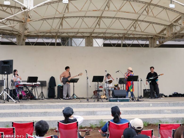三郷中央の夕暮れを音楽が包む「NIODORI PARKFES MUSIC FAIR 2026」開催レポート