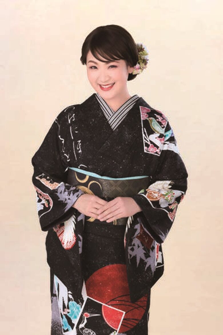 市川由紀乃