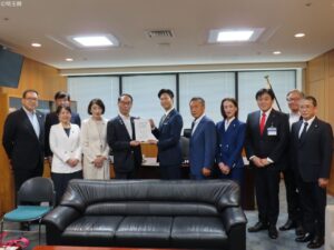 八潮市など12市と埼玉県が国へ共同要望　介護報酬の「地域差」見直し求める