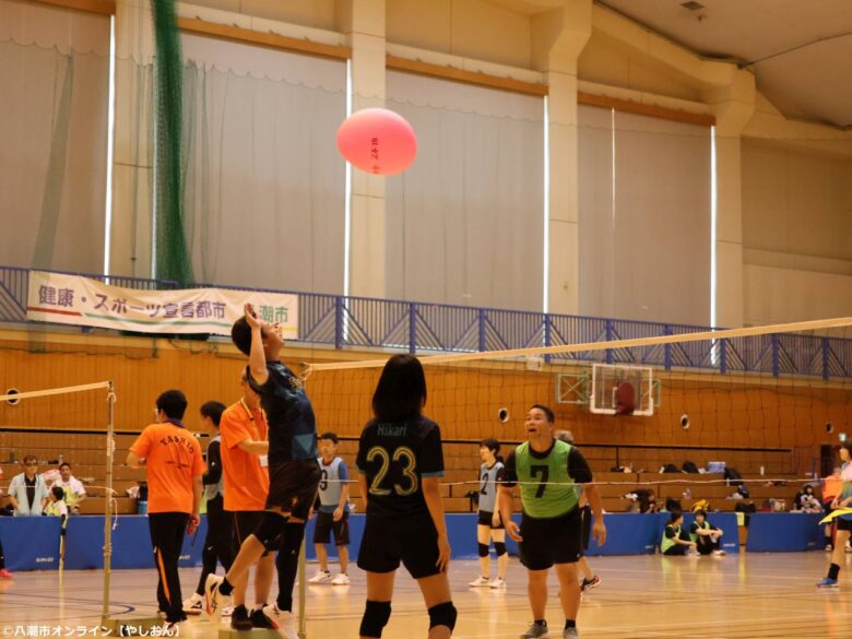 予測不能のバウンドに歓声!「第14回八潮市民さいかつぼーる大会」をレポート