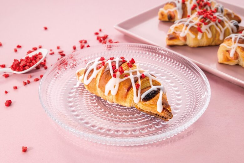 サンマルクカフェに“いちごのチョコクロ”登場！8月21日から数量限定販売