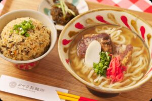 北千住に沖縄・国際通りの味！「タイラ製麺所」8月28日グランドオープン