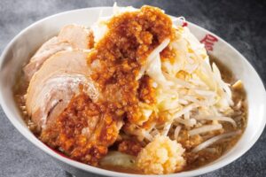 魁力屋の“背徳モンスター”が今年も登場　「にんにく背脂醤油ラーメン」9月2日から期間限定販売