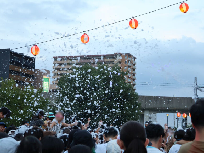 三郷中央が“泡まみれ”に！「泡あわ×ボンBON」盆踊りからDJへ熱気あふれた夏の夜