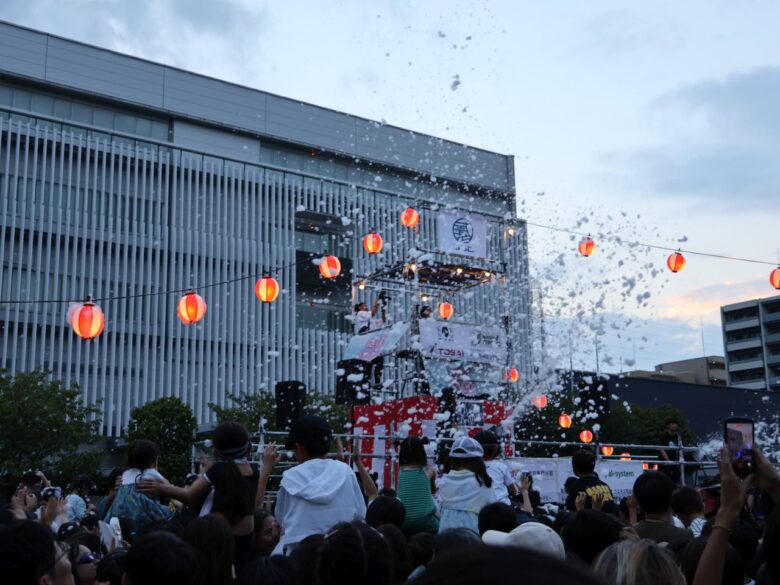 三郷中央が“泡まみれ”に！「泡あわ×ボンBON」盆踊りからDJへ熱気あふれた夏の夜