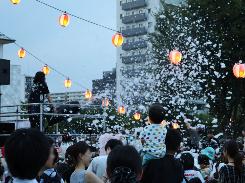 三郷中央が“泡まみれ”に！「泡あわ×ボンBON」盆踊りからDJへ熱気あふれた夏の夜
