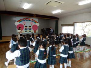 青和幼稚園　八潮で半世紀以上。音楽と運動を通して育つ園児たちの日々