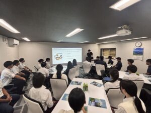 八潮の高校生20人が「解体・産廃」の仕事を体験　地元企業ビクトリーが会社見学会