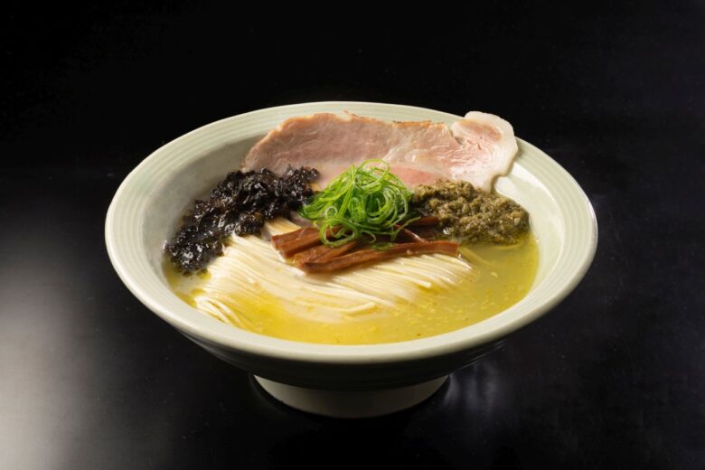 むかん「牡蠣塩ラーメン」