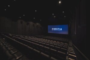 三郷で1,000円の特別上映も！シネマサンシャイン「BESTIA」刷新、上映ラインナップ発表