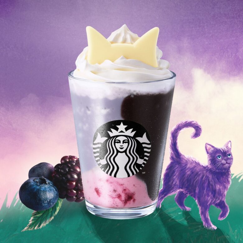 スターバックス、かわいいねこ耳付き!「ブラックベリー ヨーグルト フラペチーノ 黒耳ver./白耳ver.」を発売