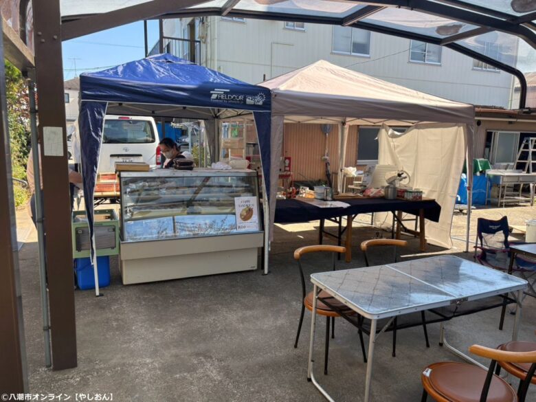 八潮市伊草で「紺膳」と「BluNavy」の自宅前販売!焼きたてピザと手作り弁当を満喫